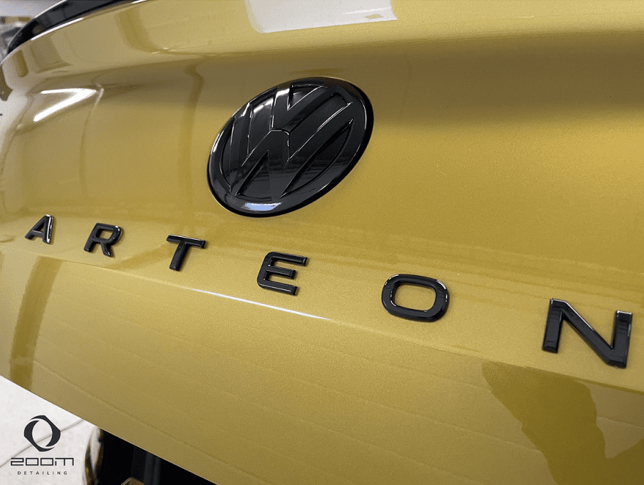 You are currently viewing Dechroming – odkryj zalety oklejania elementów chromowanych i zmień styl swojego samochodu w prosty i bezpieczny sposób